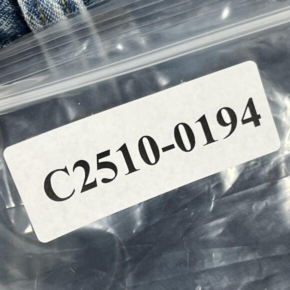 Carhartt Shorts Mens 32 Blue Denim Light Wash 5 Pocket Workwear Zip Fly Classic - Picture 9 of 9